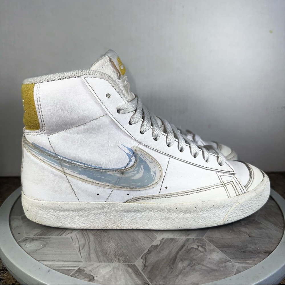 Nike‎ Blazer Mid 77 GS ‘Brushstroke Royal Tint’ DX3070-100 GS size 4Y
